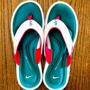 GUC Nike Flip-flops